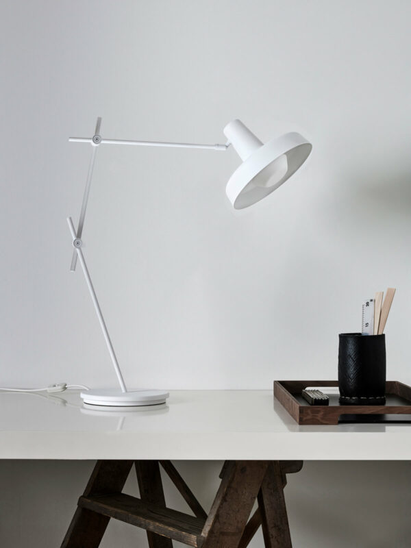 LUMINAIRE-LAMPEAPOSER-Grupa_Arigato